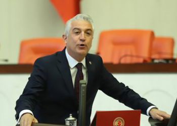 CHP Milletvekili Teoman Sancar partisinden istifa etti CHP Milletvekili Teoman Sancar partisinden istifa etti