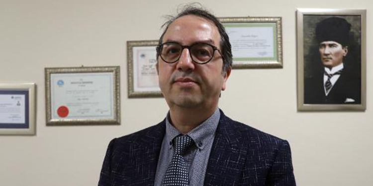 Prof. Dr. Şener: Cumartesi yasakları faydasız Prof. Dr. Şener: Cumartesi yasakları faydasız