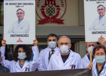 İTO’dan Ergenoğlu için saygı duruşu