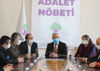 KESK’ten HDP’nin “Adalet Nöbeti”ne ziyaret