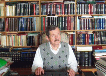 Erol Toy yaşamını yitirdi