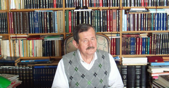 Erol Toy yaşamını yitirdi