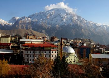 Hakkari’de eylem ve etkinlik yasağı uzatıldı