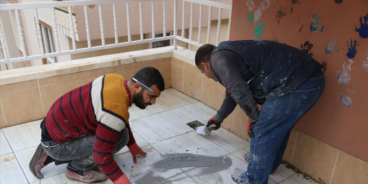 İnşaatta 13 saat çalışan işçiler: Geçinemiyoruz İnşaatta 13 saat çalışan işçiler: Geçinemiyoruz