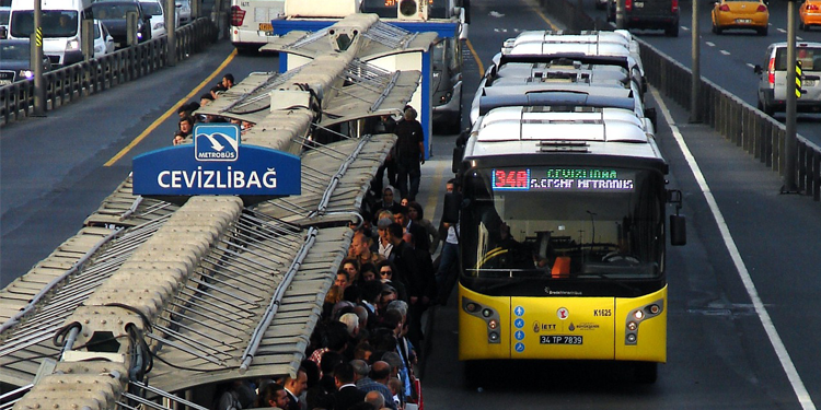 İstanbul’da ulaşımda yaş sınırı kalktı İstanbul’da ulaşımda yaş sınırı kalktı