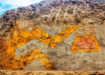 Peru’da 3 bin 200 yıllık tapınak keşfedildi