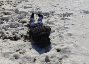 Sınırda donmuş ceset bulundu