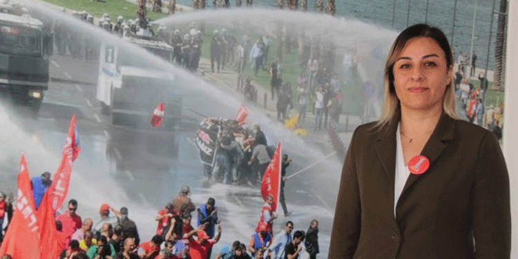 Gümüştekin: Kadınlar istihdamdan el çektirildi Gümüştekin: Kadınlar istihdamdan el çektirildi