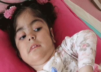 SGK, SMA hastası Aydar’ın hak kazandığı ilacı vermiyor