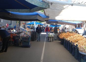 Fiyatlar arttı pazarcı etiketleri kaldırdı