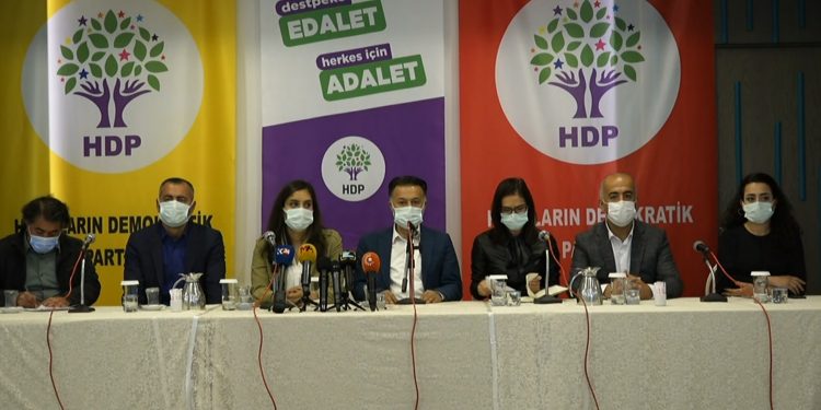 Kobanê Davası avukatları: Biz de 300 Spartalı gibi gerekirse karanlıkta savaşırız