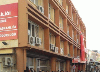 Doğum sancısı çeken mülteciye eziyet