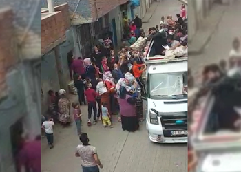 Ücretsiz patates izdihama neden oldu