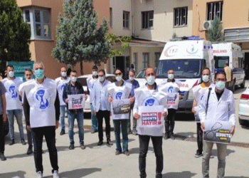 Batman’da sağlık emekçilerinden saldırı protestosu