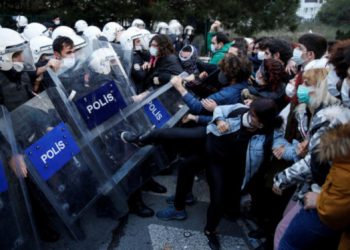 Boğaziçi’de 97 öğrenciye dava