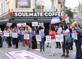 Kadınların oturma eylemi 3’üncü haftasında