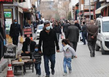 Van halkı: 1 değil, 12 ay oruçluyuz