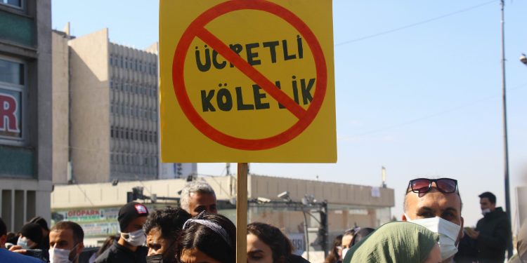 Ücretli öğretmene 50 TL maaş Ücretli öğretmene 50 TL maaş