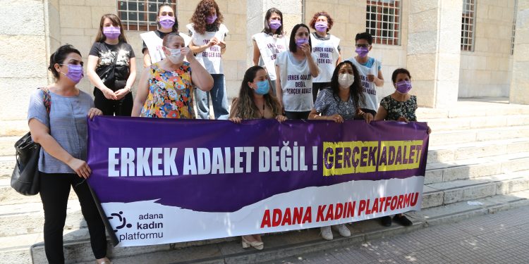 İstismar failine beraat