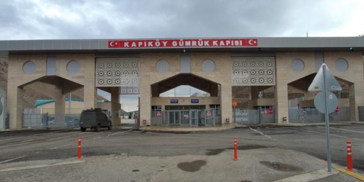 İran pazarı kapanma aşamasına geldi İran pazarı kapanma aşamasına geldi