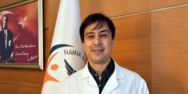 Doç. Dr. Altıntaş: Aşıdan önce ve sonra altı saat uyuyun Doç. Dr. Altıntaş: Aşıdan önce ve sonra altı saat uyuyun