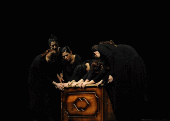 Destek verilmeyen tiyatrolar kapanıyor