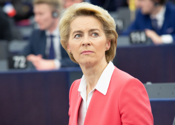 AB’den koronavirüs aşılarında ‘fikri mülkiyet haklarının kaldırılması sorunu çözmez’ mesajı