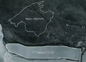 Antarktika’dan dünyanın en büyük buzdağı koptu