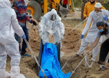 Hindistan’da koronavirüs kaynaklı ölüm tablosunda yeni rekor