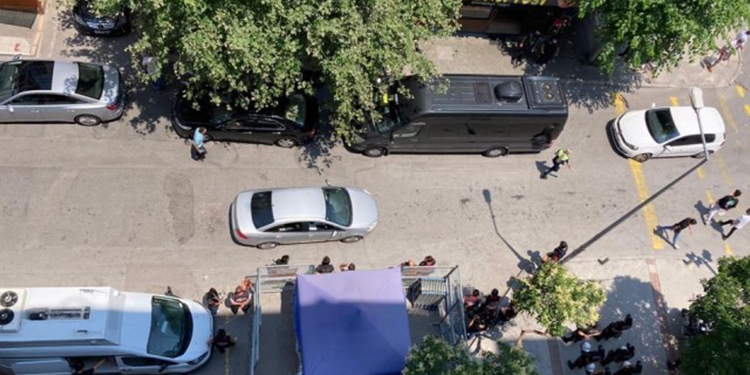 HDP önündeki çadırlara suç duyurusu HDP önündeki çadırlara suç duyurusu