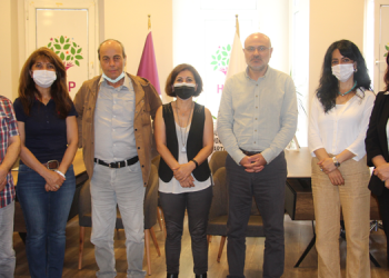 İHD’den HDP’ye başsağlığı ziyareti
