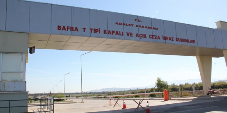 Gazeteci Gümüş Bafra Cezaevi’ndeki hak ihlallerini anlattı