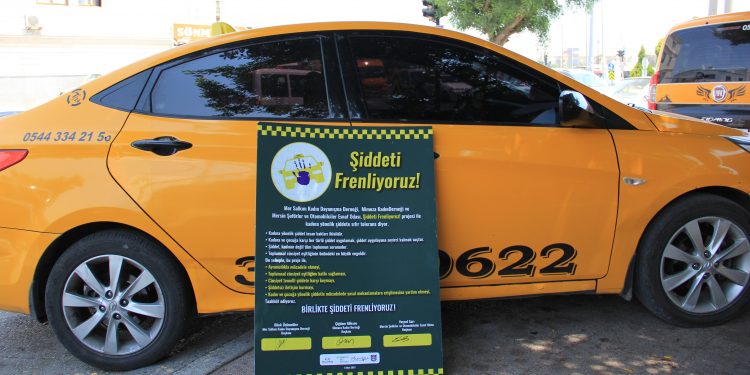 Şiddeti frenliyoruz: 150 taksi şoförüne eğitim verildi Şiddeti frenliyoruz: 150 taksi şoförüne eğitim verildi