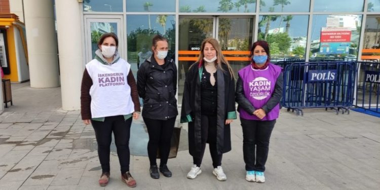 Şiddet mağduru avukata ceza