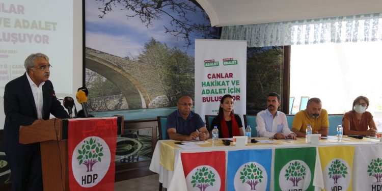 Sancar: Yolumuzu halk belirleyecek Sancar: Yolumuzu halk belirleyecek