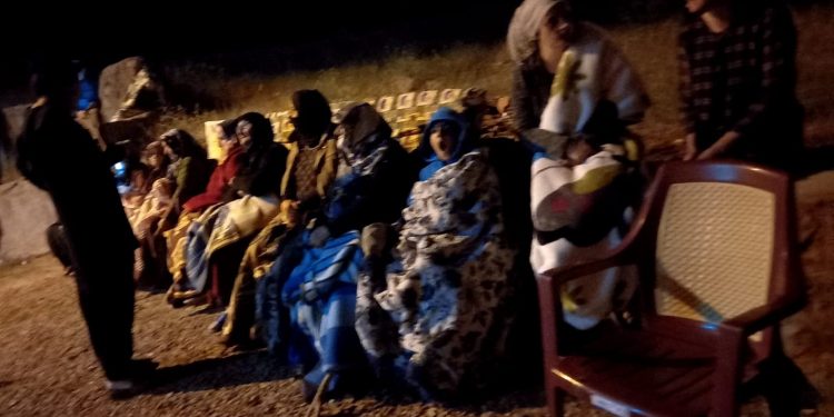 Karakoçan köylerindeki evler depremde hasar gördü