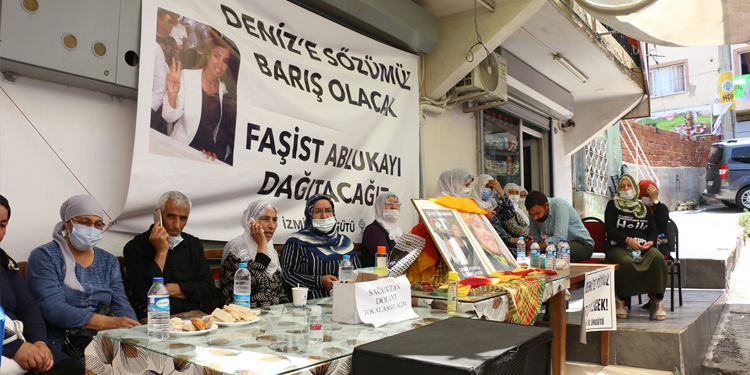 Deniz Poyraz için kurulan taziye devam ediyor Deniz Poyraz için kurulan taziye devam ediyor