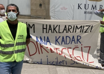 Patrondan alacağını isteyen işçilerin karşısına polis çıktı