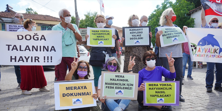 Karaayıt sakinleri meraları için eylemde Karaayıt sakinleri meraları için eylemde