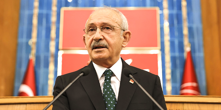 Kılıçdaroğlu: Eşimden az önce haber geldi, bugün elektriğimizi kesmişler Kılıçdaroğlu: Eşimden az önce haber geldi, bugün elektriğimizi kesmişler