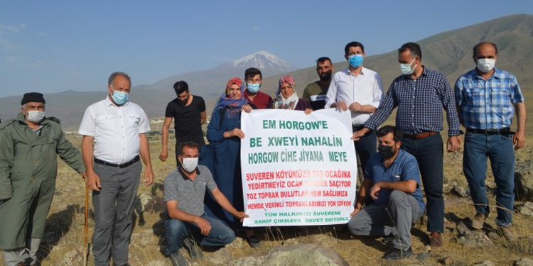 Köylüler taş ocağının kapatılmasını istedi Köylüler taş ocağının kapatılmasını istedi