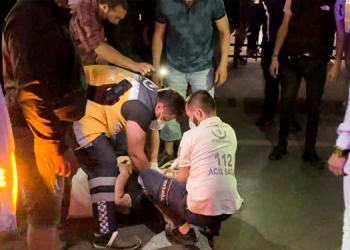 Motorsikletli kuryeyi yaralayan araç sürücüsü kaçtı