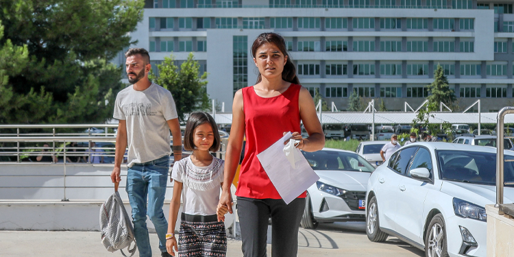 Melek İpek üniversite sınavına girdi: Hedefi matematik öğretmenliği Melek İpek üniversite sınavına girdi: Hedefi matematik öğretmenliği