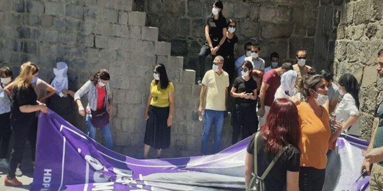 Sur’da Deniz Poyraz eylemi Sur’da Deniz Poyraz eylemi