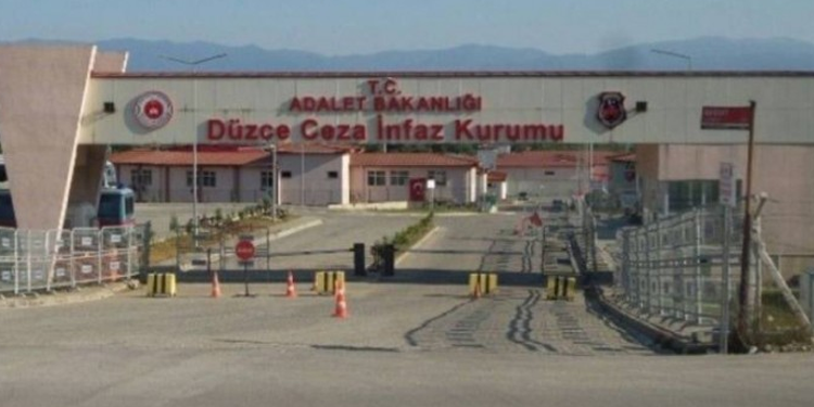 13 tutuklu 2 yıldır hastaneye götürülmüyor 13 tutuklu 2 yıldır hastaneye götürülmüyor