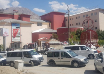 Hakkari Emniyet Müdür Yardımcısına silahlı saldırı