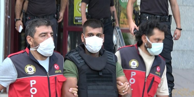 Sünnet düğününe silahlı saldırı: 1’i çocuk 2 ölü, 8 yaralı