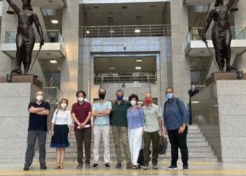 Akademisyenlerden rektörlük hakkında suç duyurusu