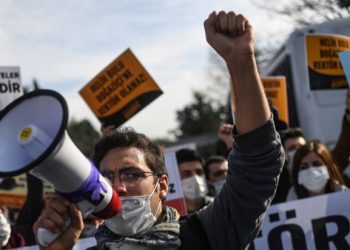 Akademisyen ve öğrenciler: İnci ile Bulu arasında bir fark yok