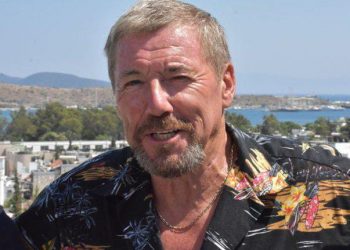 Mike Mitchell hayatını kaybetti